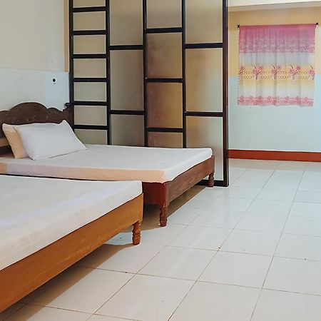 Reddoorz @ Grand Valley Hotel Junction Luna Cagayan Tagaytay City Extérieur photo